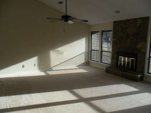 2nd image of 3055 Clipper Ct