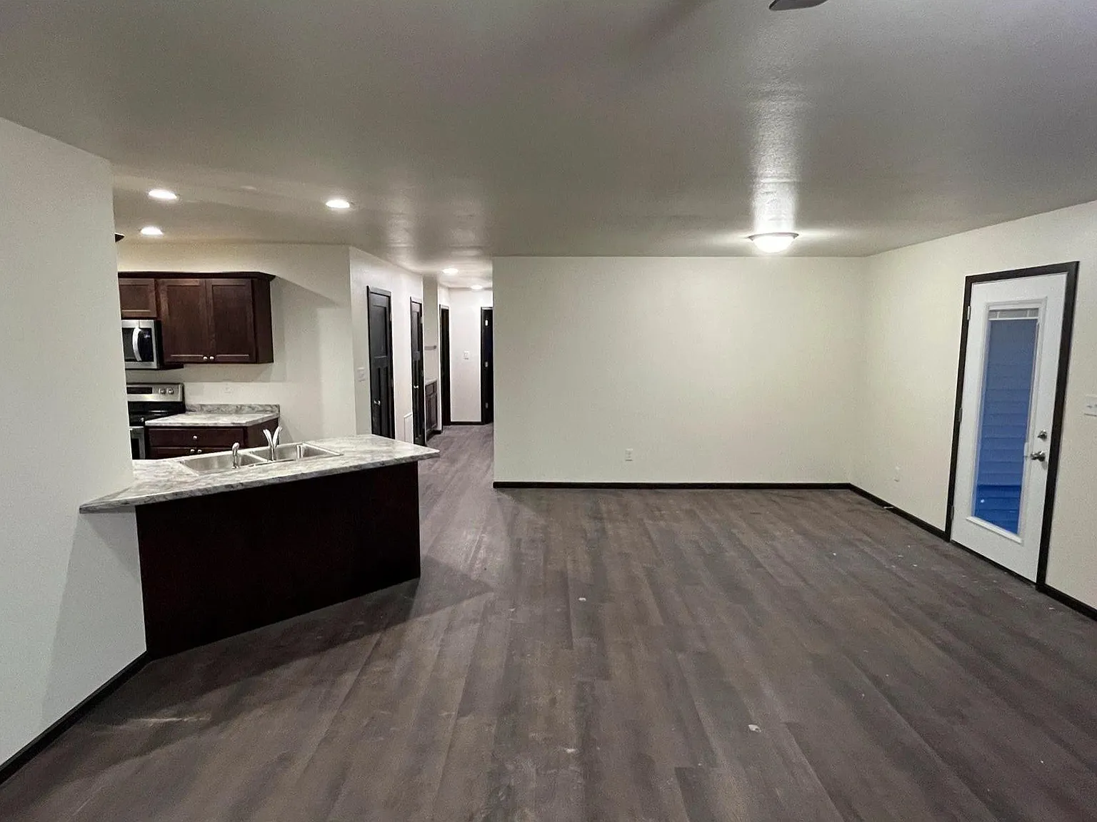 305 Post Oak Dr — Photo 4