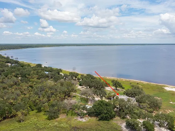 2600 Fort Lane Rd, Geneva, FL 32732