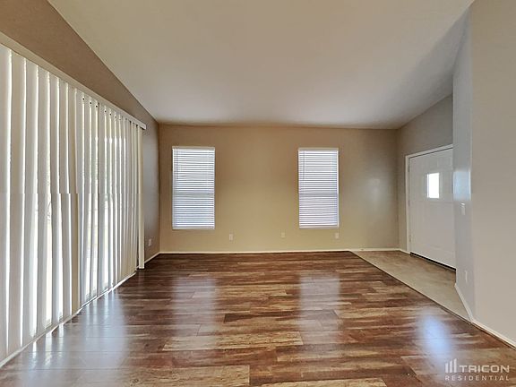 3rd image of 9638 W Clara Ln