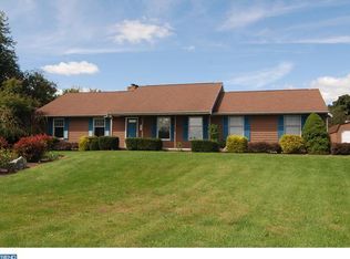 1038 Mahlon Dr, Leesport, PA 19533