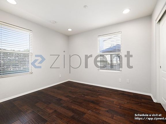 5th image of 3048 Beachwood Bluff Way