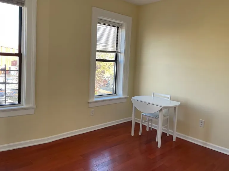 280 Morris Ave #2 — Photo 5