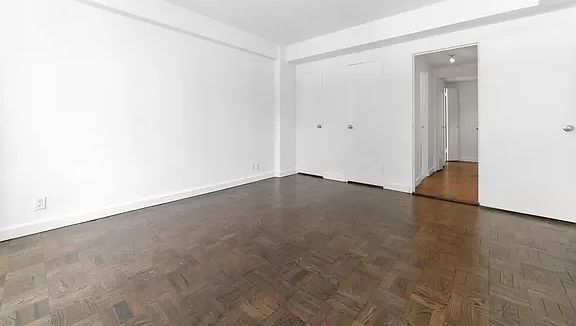 5th image of 65 W 55th St APT 8D