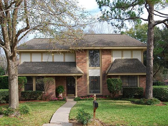2nd image of 15818 Knoll Lake Dr