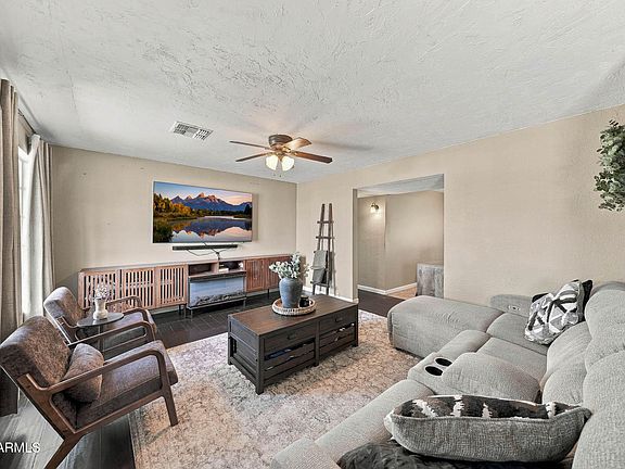 5th image of 2809 W LAWRENCE Road