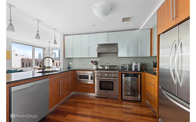 Sold by Douglas Elliman | media 20