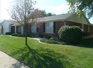 4058 Les Cherbourg Ln, Florissant, MO
