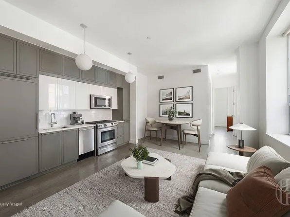416 W 52nd St #W525, New York, NY 10019