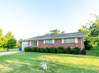821 Ash St, Pawnee, OK 74058