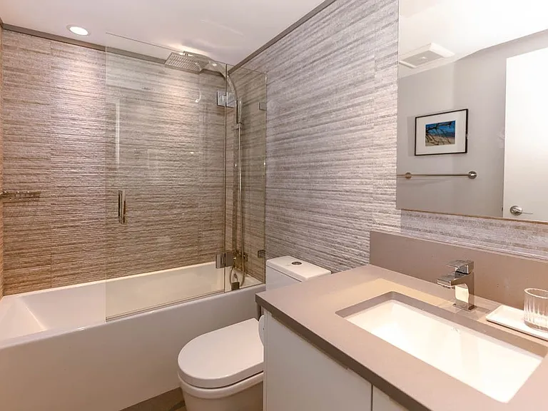1067 Marinaside Cres #1703 — Photo 15