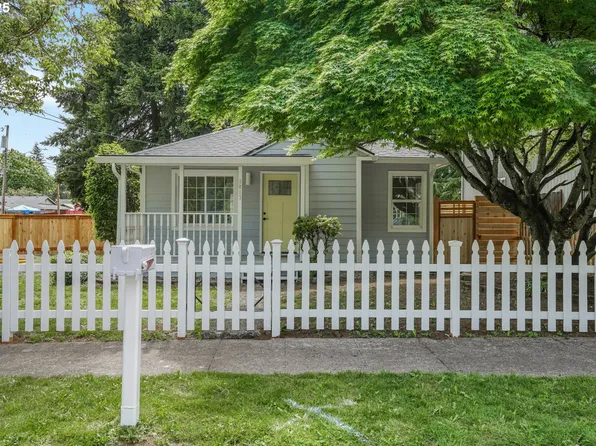 2813 E 33rd St, Vancouver, WA 98661