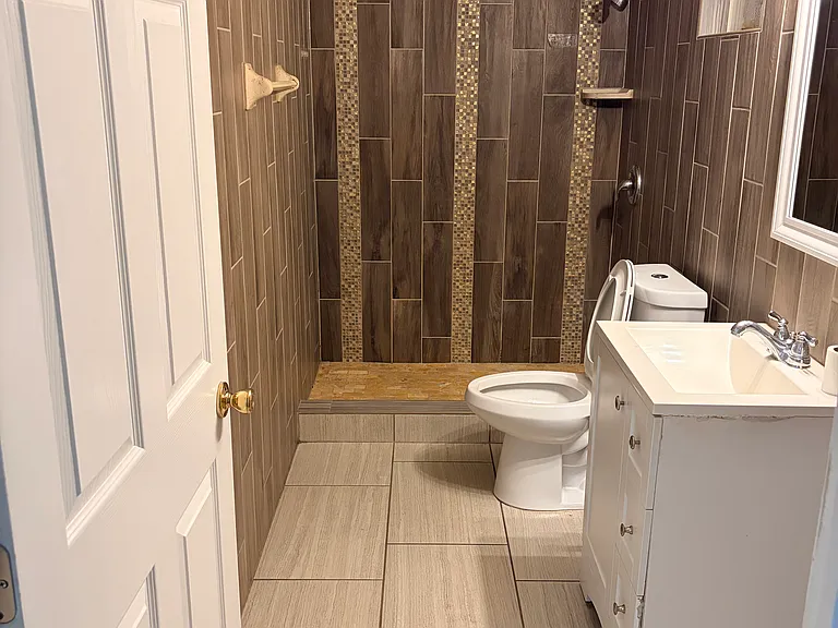 4392 Springdale Ct — Photo 12