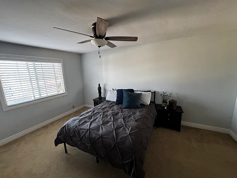 718 Alameda De Las Pulgas — Photo 11