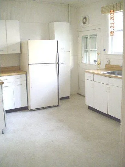 3 bed, 1.5 bath, $3,000 — Photo 4