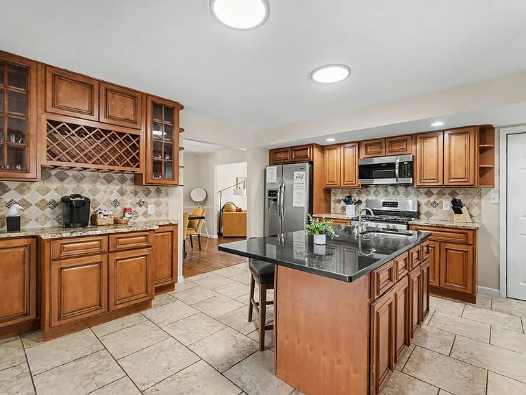 4289 Pinetree Ln — Photo 13