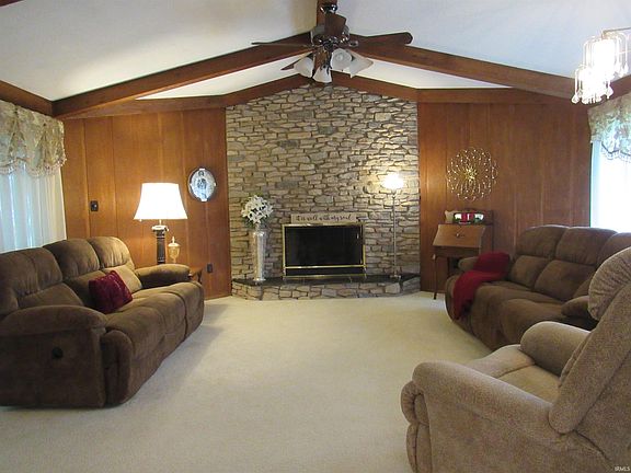 5th image of 18799 Arapaho Ln