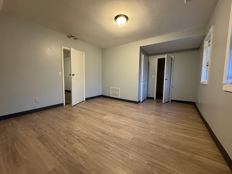 65 Fairview St #3L — Photo 7