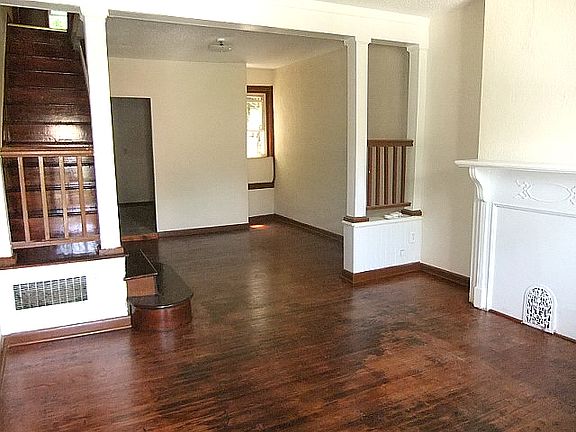 3rd image of 278 Montana St