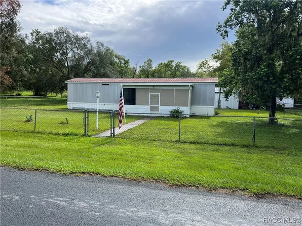 33 N East Ave, Inverness, FL 34453