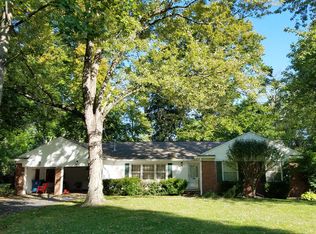 934 Oakwood Trl, Indianapolis, IN