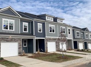 2585 Ruby Dixon Crossing Dr, Gastonia, NC 28056