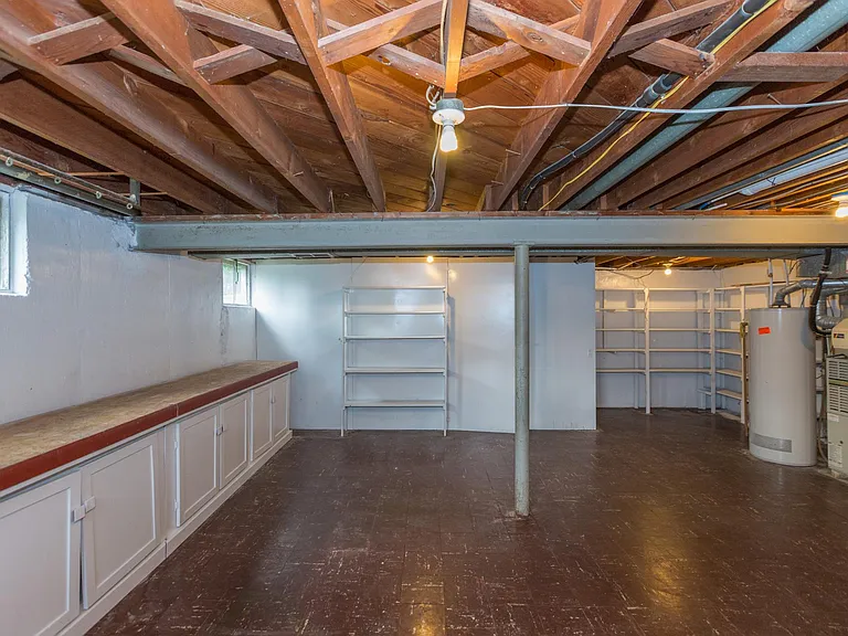 7001 NW Coronado St — Photo 37