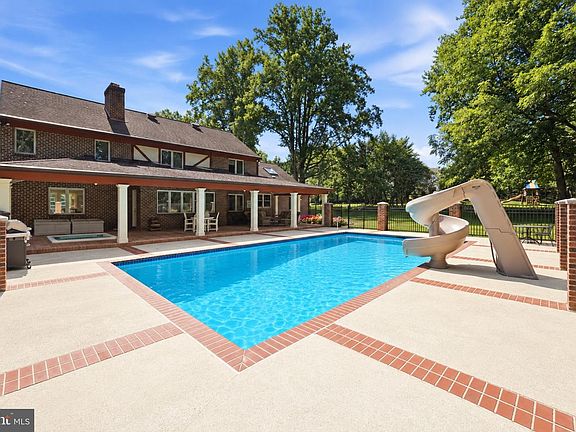 4th image of 10804 Lockland Rd