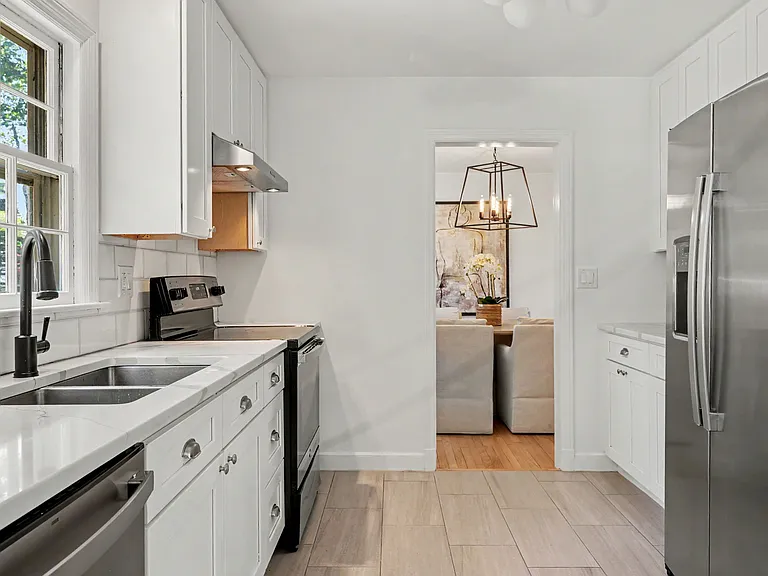 75 Vincent Ave — Photo 13