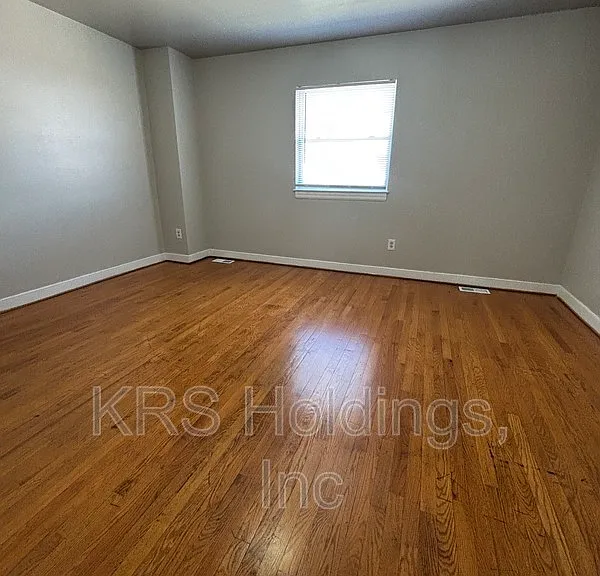 5211 Goolsby Ct N — Photo 8