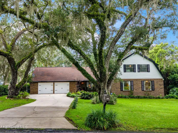 527 Colonial Dr, Brooksville, FL 34601