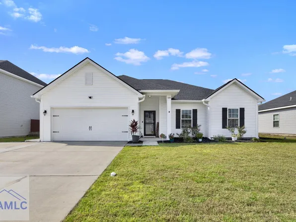 1104 Turpentine Trl, Hinesville, GA 31313