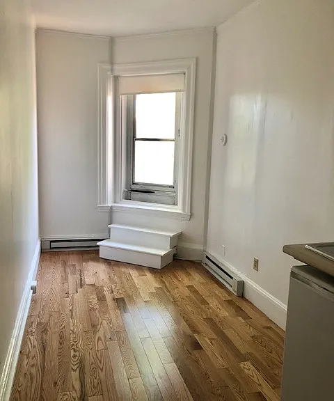 1061 Beacon St #9 — Photo 1