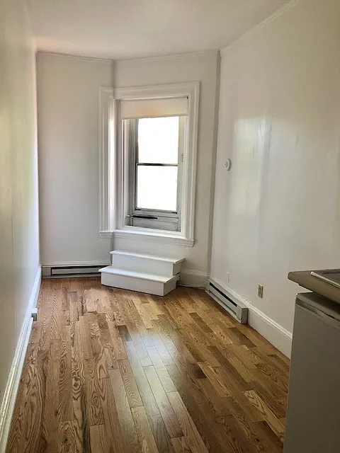 1061 Beacon St #9