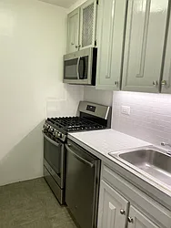 Rented by Anita Loewy, Inc