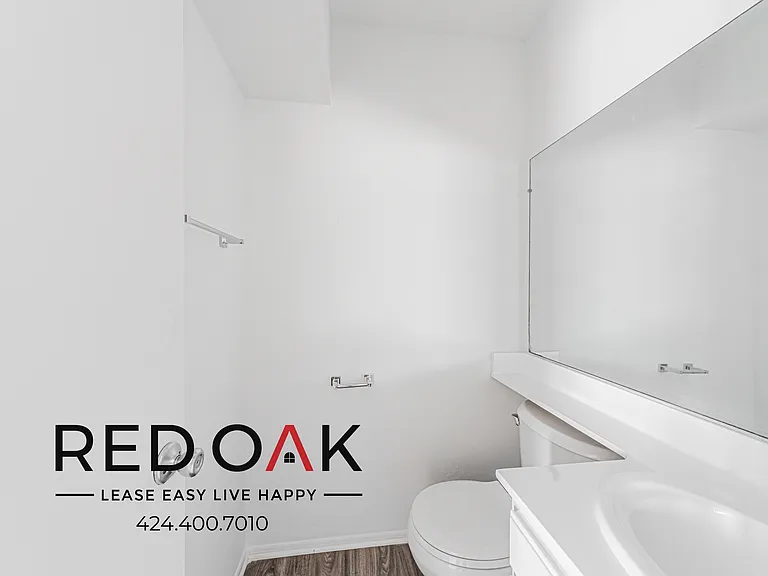 7340 Haskell Ave #104 — Photo 8