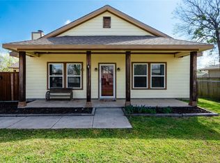 105 S 6th St, Celeste, TX 75423