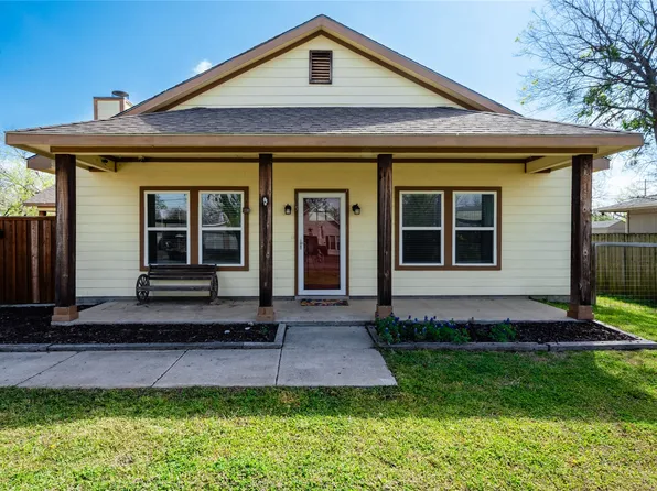 105 S 6th St, Celeste, TX 75423