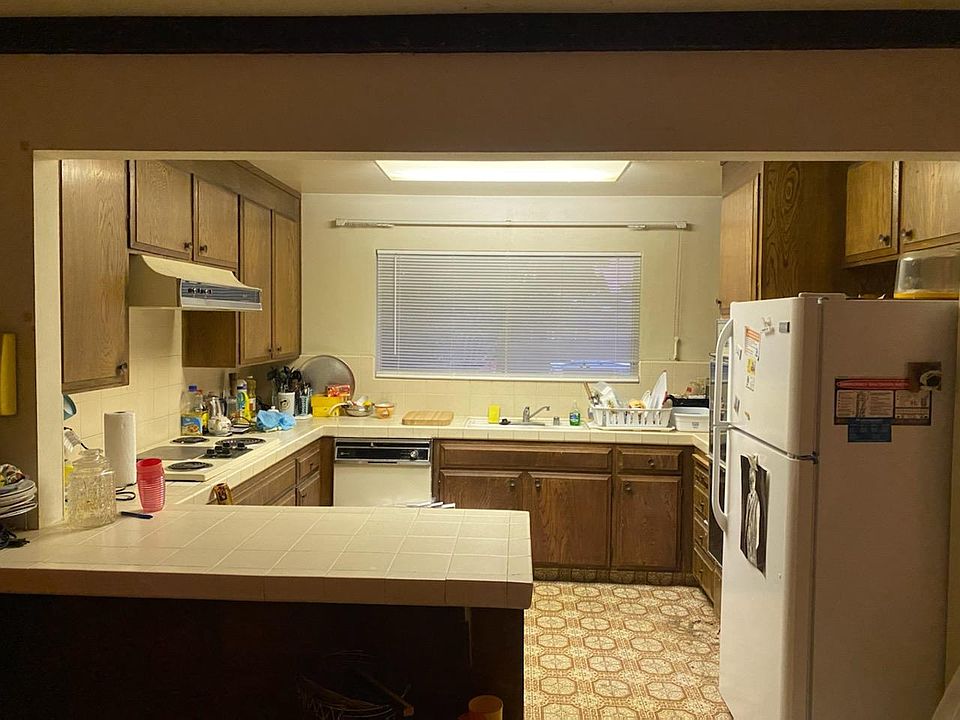 2nd image of 149 Leota Ave