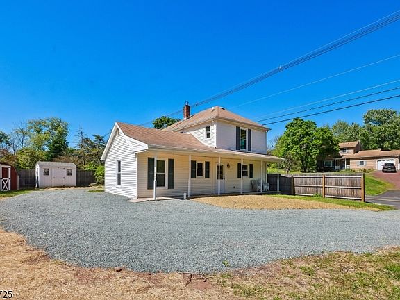 3rd image of 107 Readington Rd