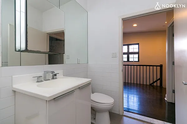 Rented by Nooklyn NYC LLC | media 17