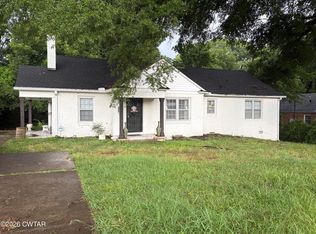 1256 Campbell St, Jackson, TN 38301
