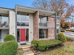 4047 W Maple Rd APT B104, Bloomfield Hills, MI 48301