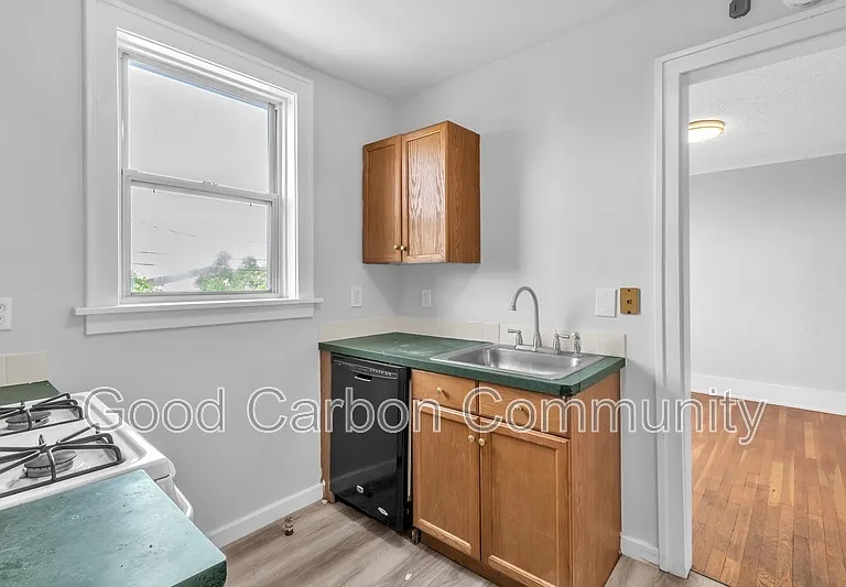 2106 Delaware Ave #10 — Photo 7