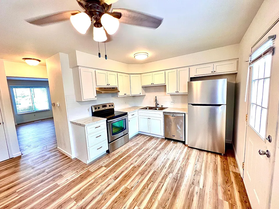 2448 Falcons Way #2448