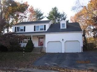 5 Trelli Ln, Bristol, CT 06010