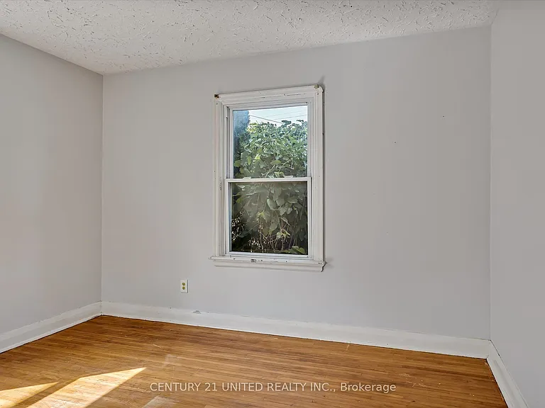 878 Chemong Rd — Photo 14