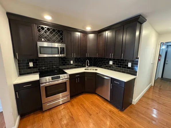 212 Maverick St #6L, Boston, MA 02128