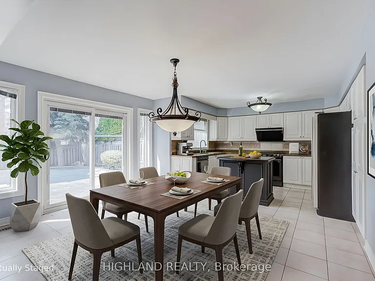 1472 Bayshire Dr — Photo 15