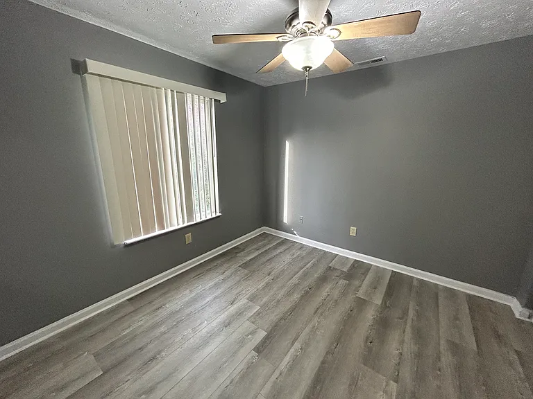 9952 Worthington Blvd — Photo 17
